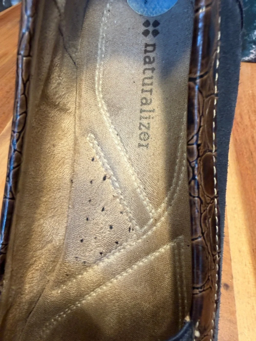 Classic Old Money Naturalizer Navy Suede Loafers Gold Bit‎ 7.5 (GUC)